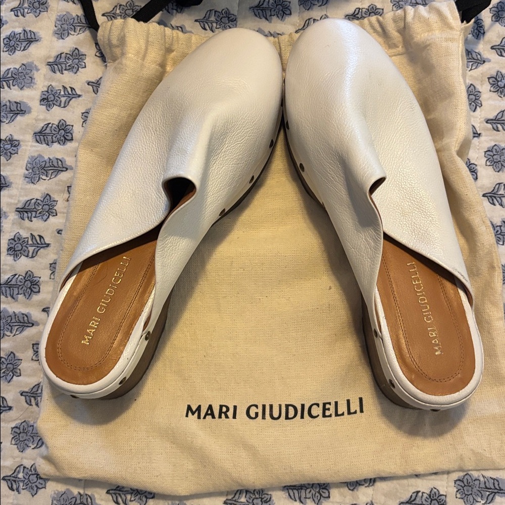 Mari Giudicelli Urca Clogs